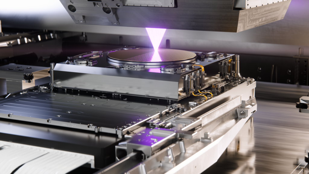 Sistema de litografía EUV High-NA de ASML en una sala de fabricación de chips